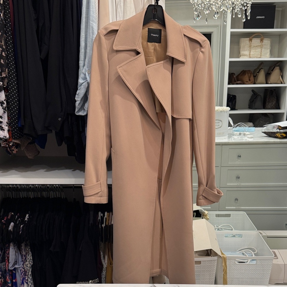 Theory Oakland Beige trench Coat in admiral crepe